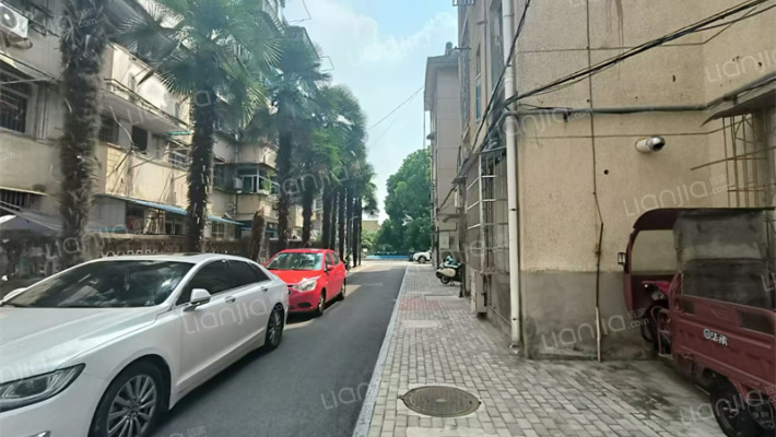 气象局宿舍外景图