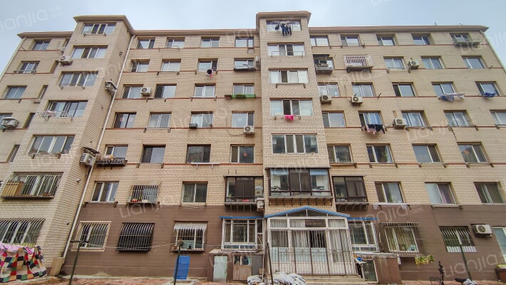 蓝天小区外景图