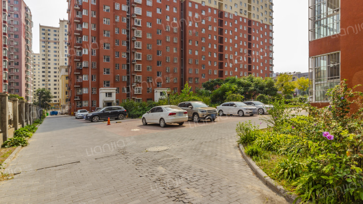 宏润家园外景图