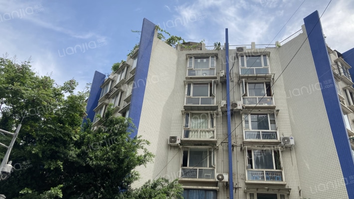 成华大道龙潭路18号院外景图