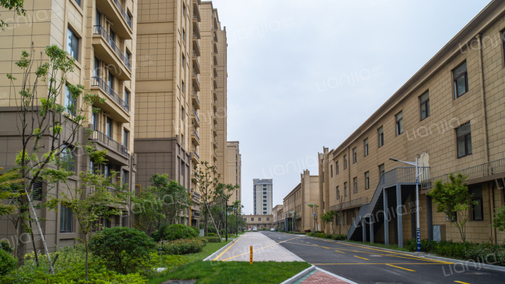 鸿悦华庭外景图