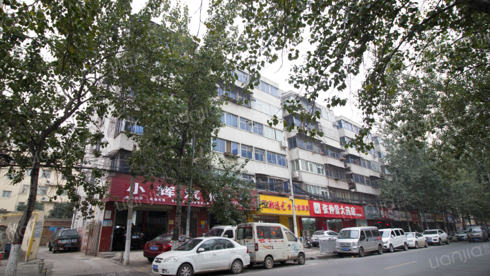 二运家属院外景图