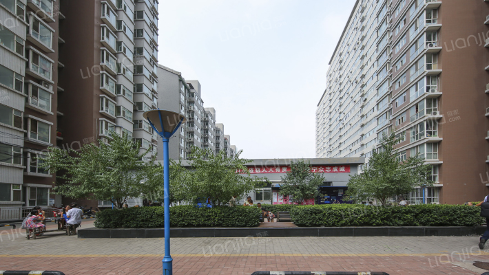 锦泰公交花苑外景图