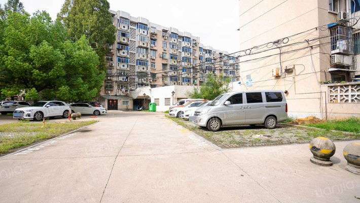 鹊桥小区外景图