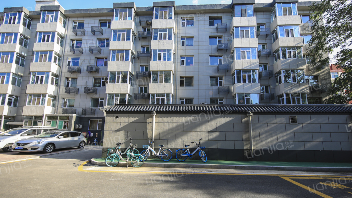 二体校宿舍外景图