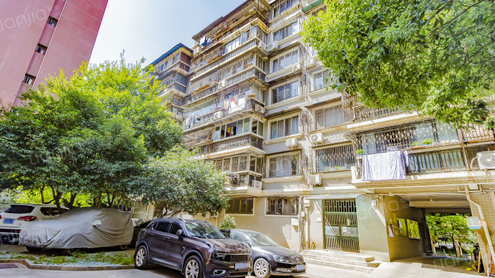 后湖水务局宿舍外景图