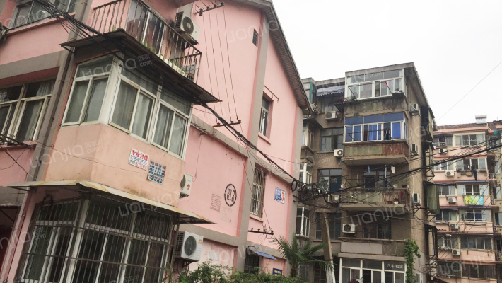 建宁路18号小区外景图