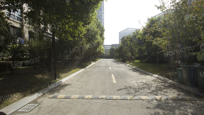 世邦万祥城外景图