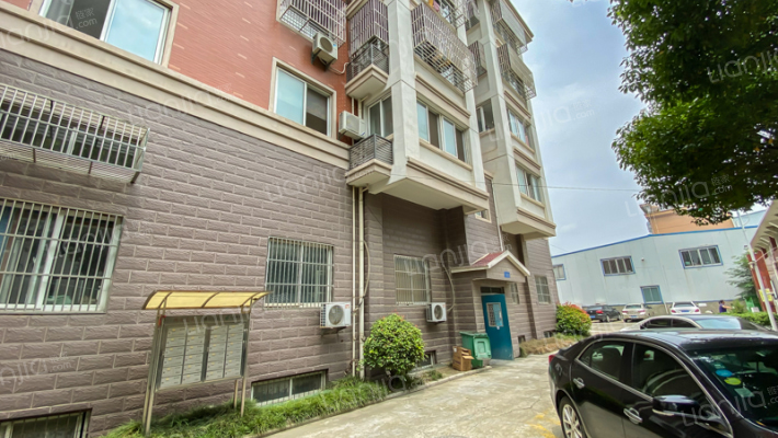 鸿运花苑外景图