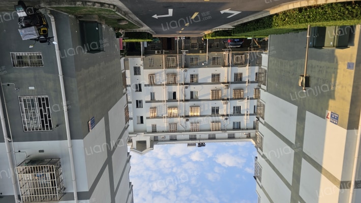 龙景花苑八区外景图