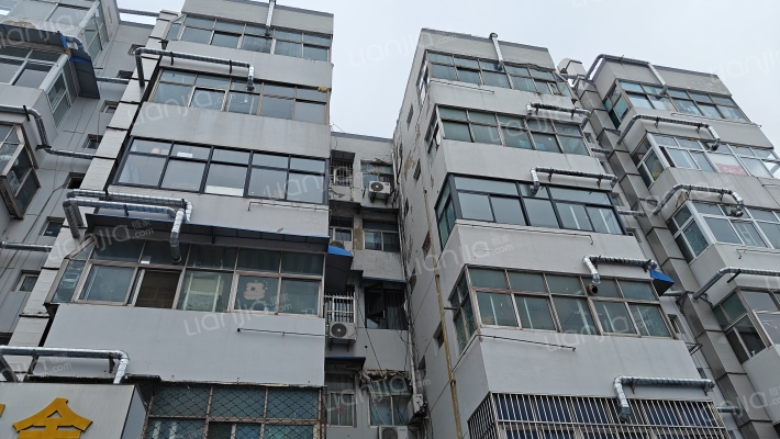 质监局宿舍外景图