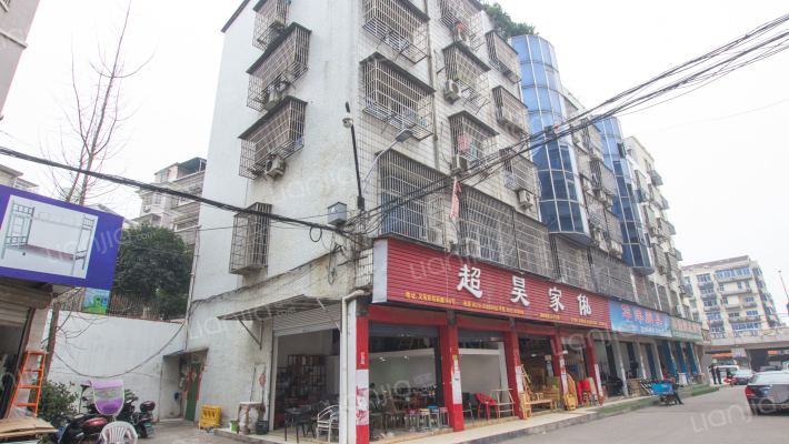 站前路122号外景图