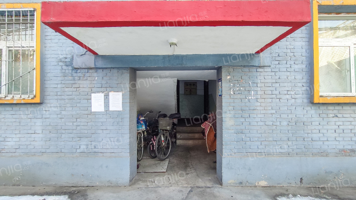 山西金融职业学院宿舍外景图