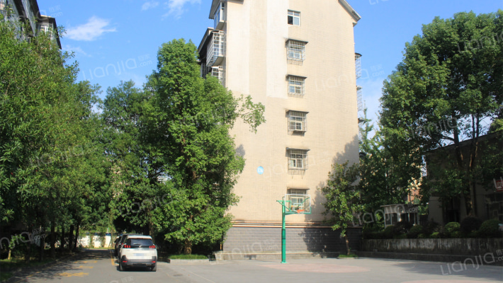 城市供水总公司宿舍外景图