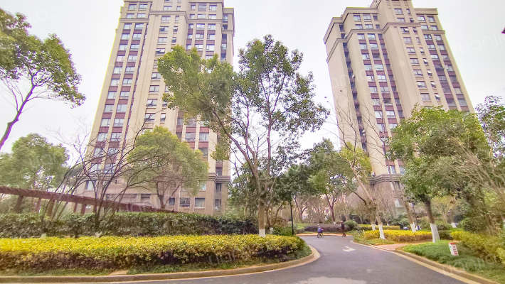 绿地一期外景图