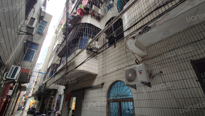 南天大酒店宿舍外景图