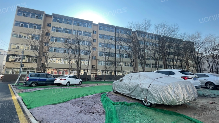 太原市农科所宿舍院外景图