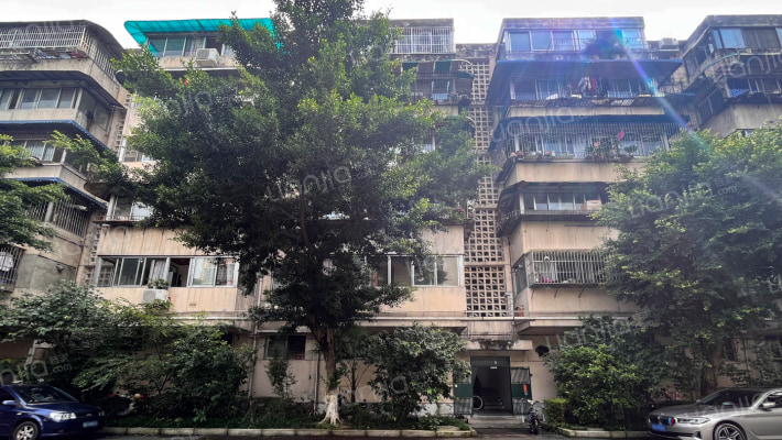 龙井南街66号外景图