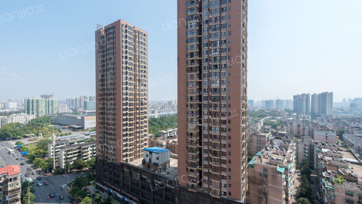 三力公寓外景图