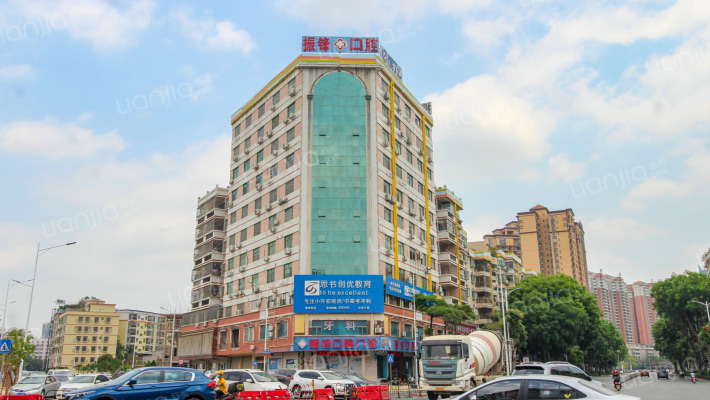 鹏辉花园外景图