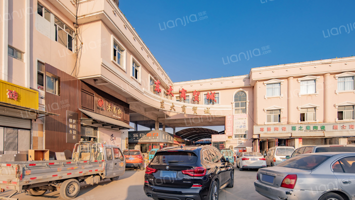 东大商贸城外景图