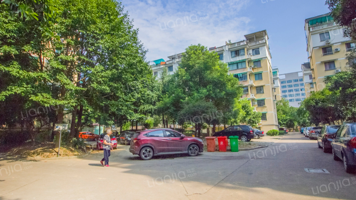 金厦花园外景图