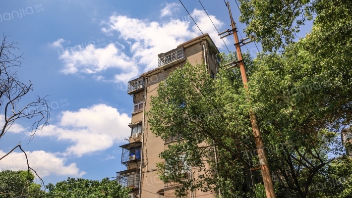 草珊瑚小区外景图