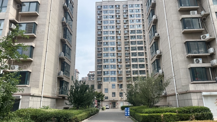 华都富林南区外景图