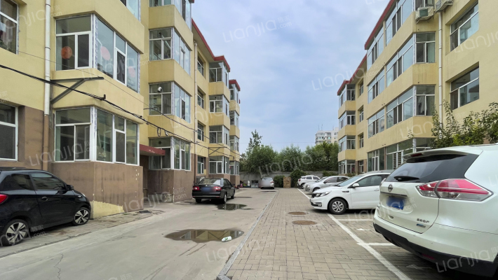 小店石油公司宿舍外景图