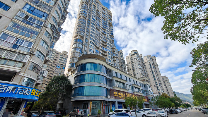 外滩珑庭外景图