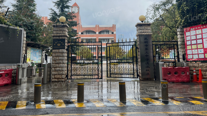 福海银鹏商厦外景图