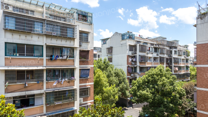 管宁小区外景图