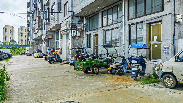 浃东村安置房外景图