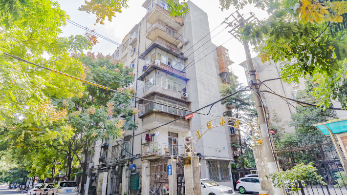 云林街建银小区外景图