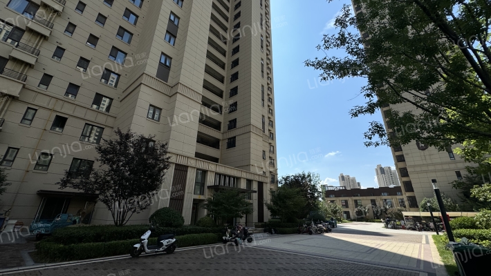 世茂璀璨公园外景图