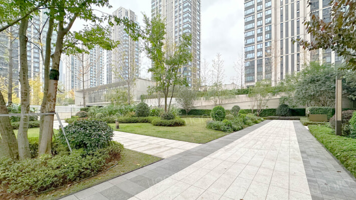 万科翡翠公园二期外景图