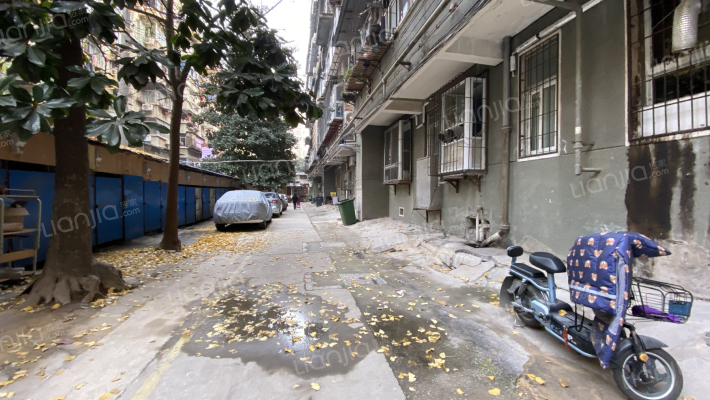 电影公司大院外景图