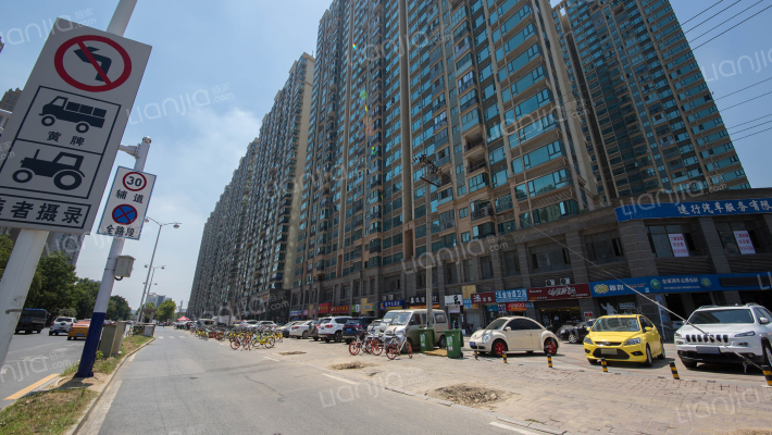 恒大华府外景图