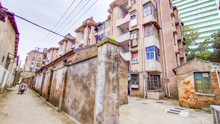 公庆街157号外景图