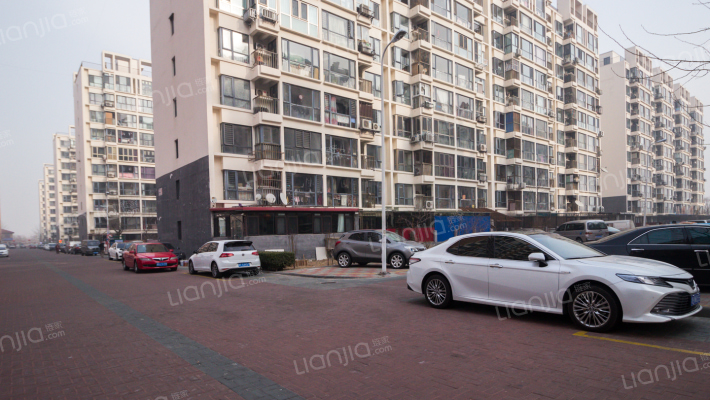 碧水家园C区外景图