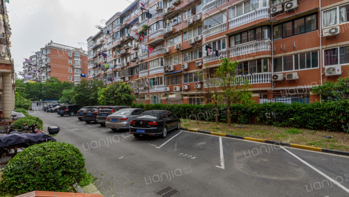 锦沧公寓外景图