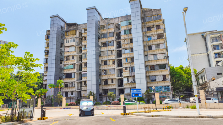 新港小区外景图