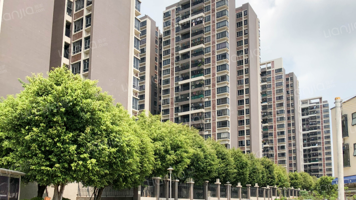 融创南景湾外景图