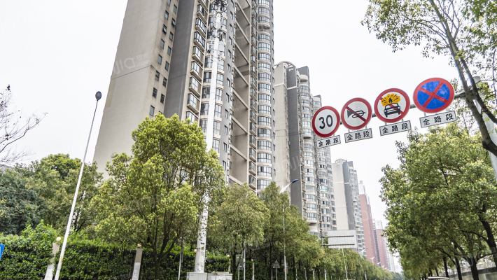 鑫源公寓外景图