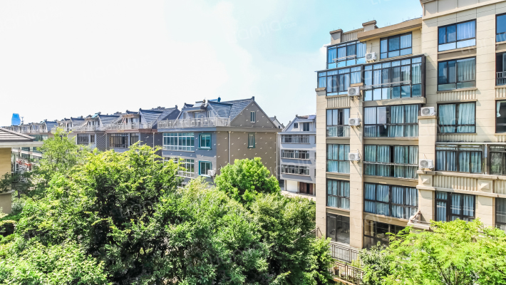 吉翔翡翠园外景图