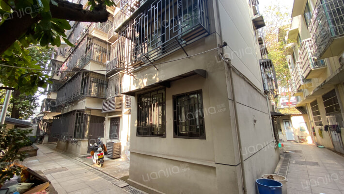 长郡中学宿舍外景图