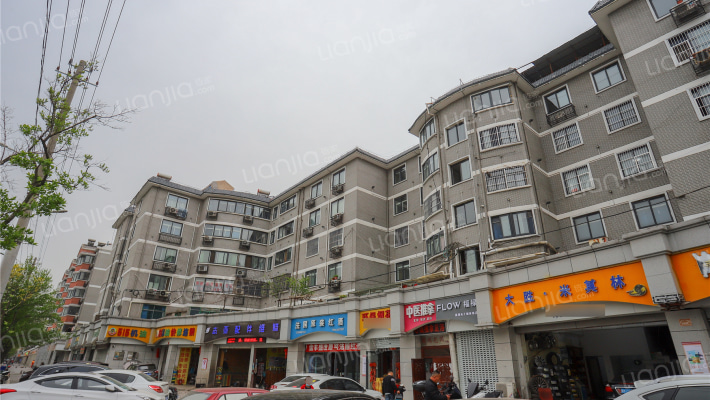 明鸿花园外景图