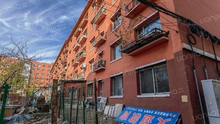 电影机械厂宿舍外景图