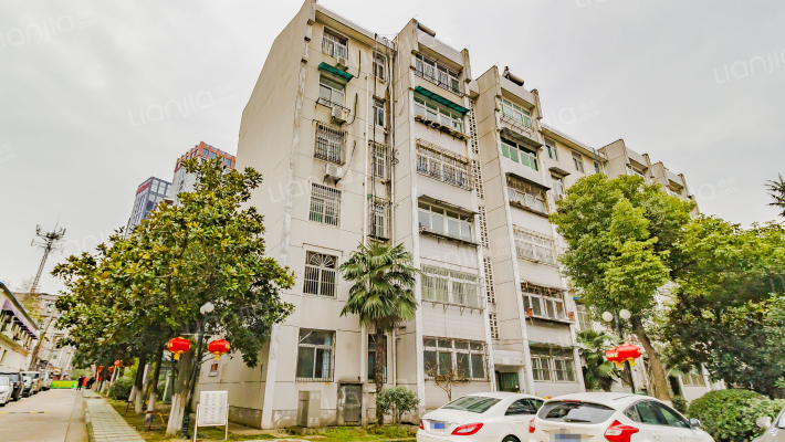 南山新村外景图