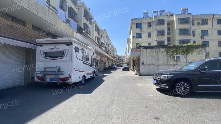 新宁商城外景图